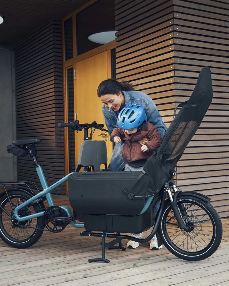 Riese and Muller Carrie Vario Aqua-3