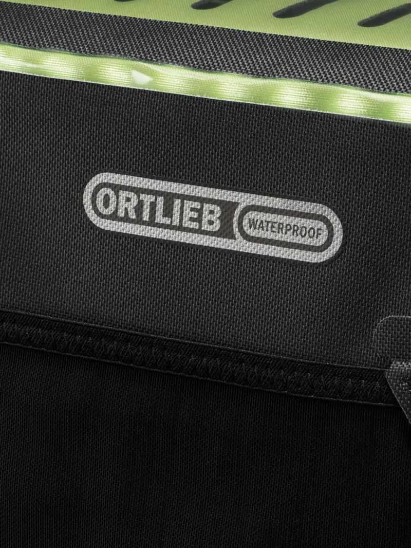 Ortlieb E-Glow in Black-8