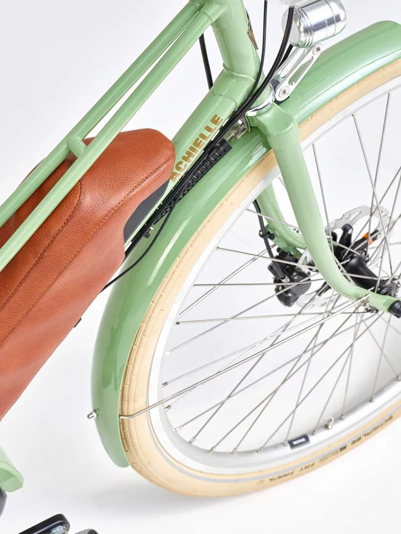 Achielle Odette from:-9