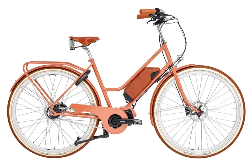 Achielle Esmee from: