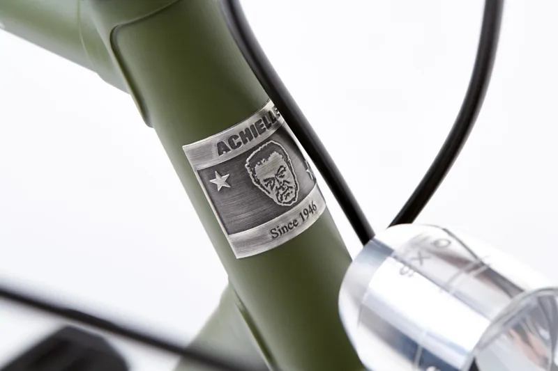 Achielle Oscar from:-3